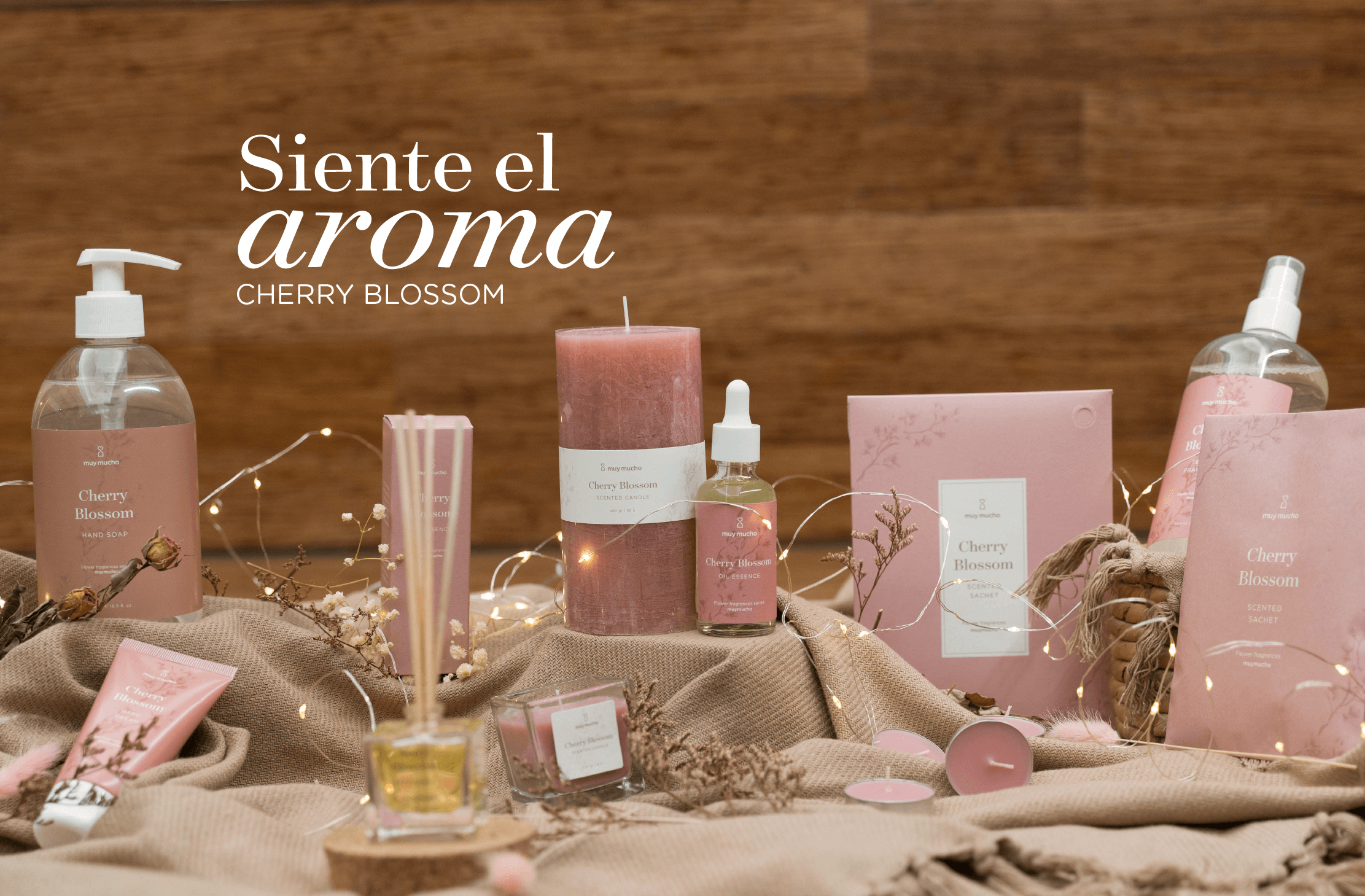 Productos de la línea Cherry Blossom como jabón de manos, velas, aceites, mikado, sobres perfumados y spray.